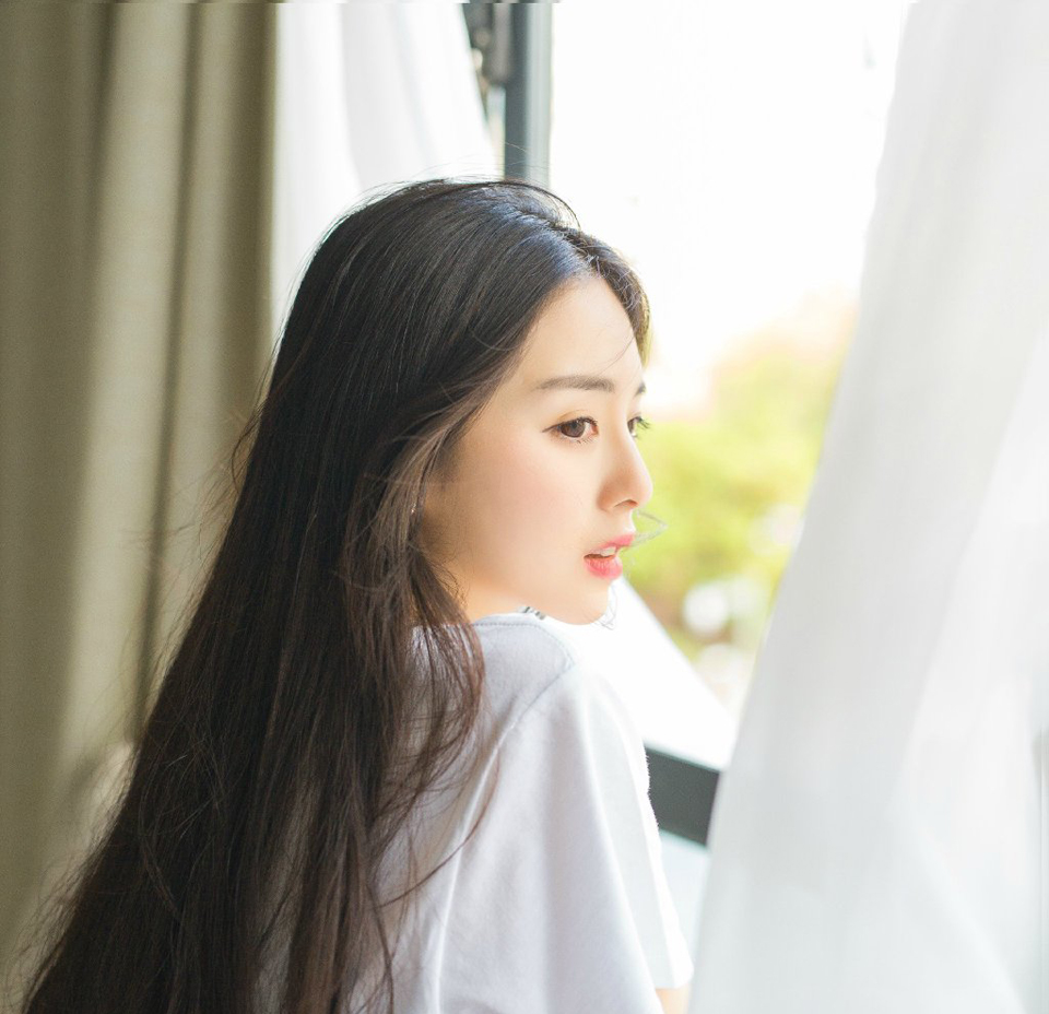 对孙权来说，这是最好的结局，哪怕在知道这件事情之后，孙权心中出现那一刹那的愧疚，因为他知道，周瑜其实不必自己去偷袭，他是江东大都督，有太多人愿意为他拼死效力，但他还是自己去了，也就是说，周瑜已经察觉到自己的情况，但为了江东大局，他并没有站出来对付孙权，而是将这份仇恨引向了荆州。